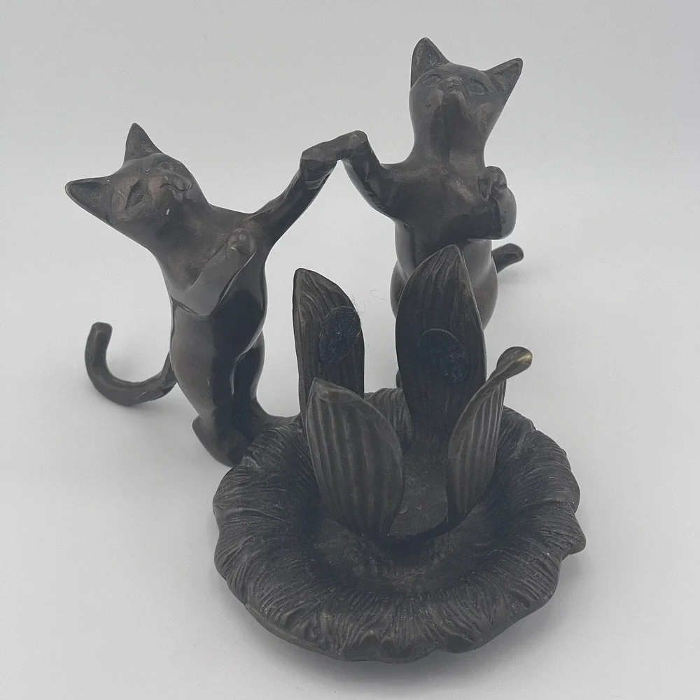 Bronze Pair Of Upright‎ Cats Around Flower Jewelry/Candle Holder 4